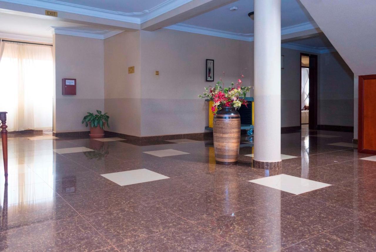 Sapphire Hotel Entebbe Kigo Kajansi Eksteriør bilde