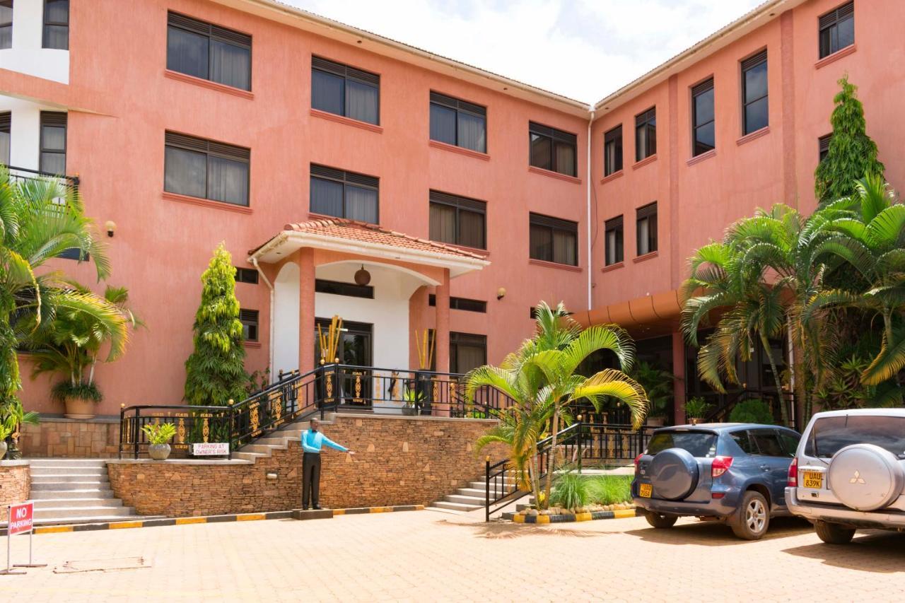 Sapphire Hotel Entebbe Kigo Kajansi Eksteriør bilde