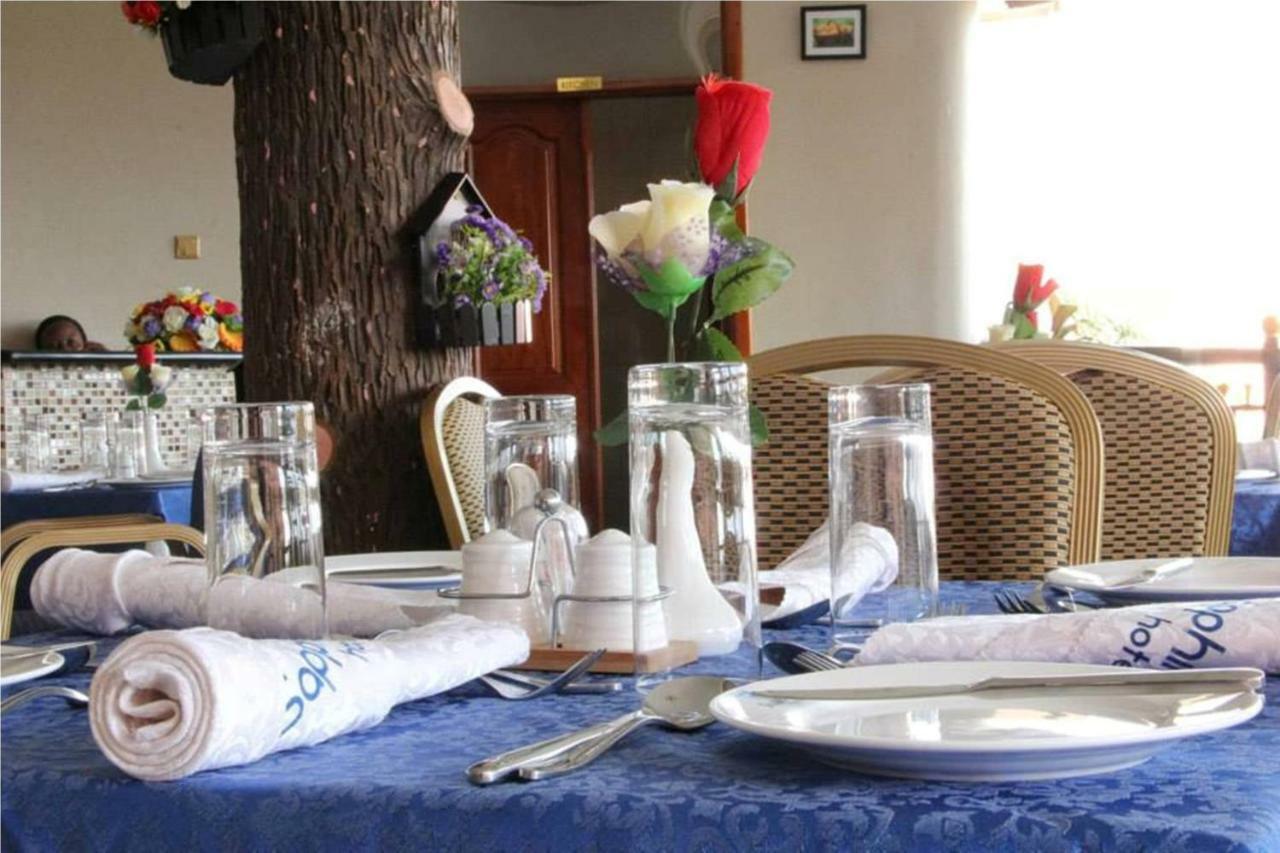 Sapphire Hotel Entebbe Kigo Kajansi Eksteriør bilde