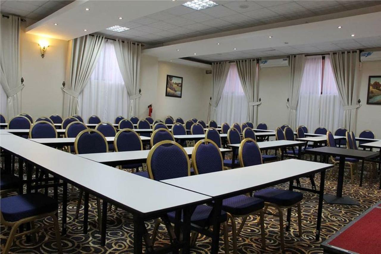 Sapphire Hotel Entebbe Kigo Kajansi Eksteriør bilde